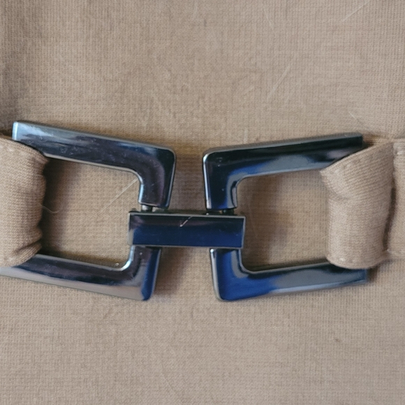 Dress - Picture 4 of 6